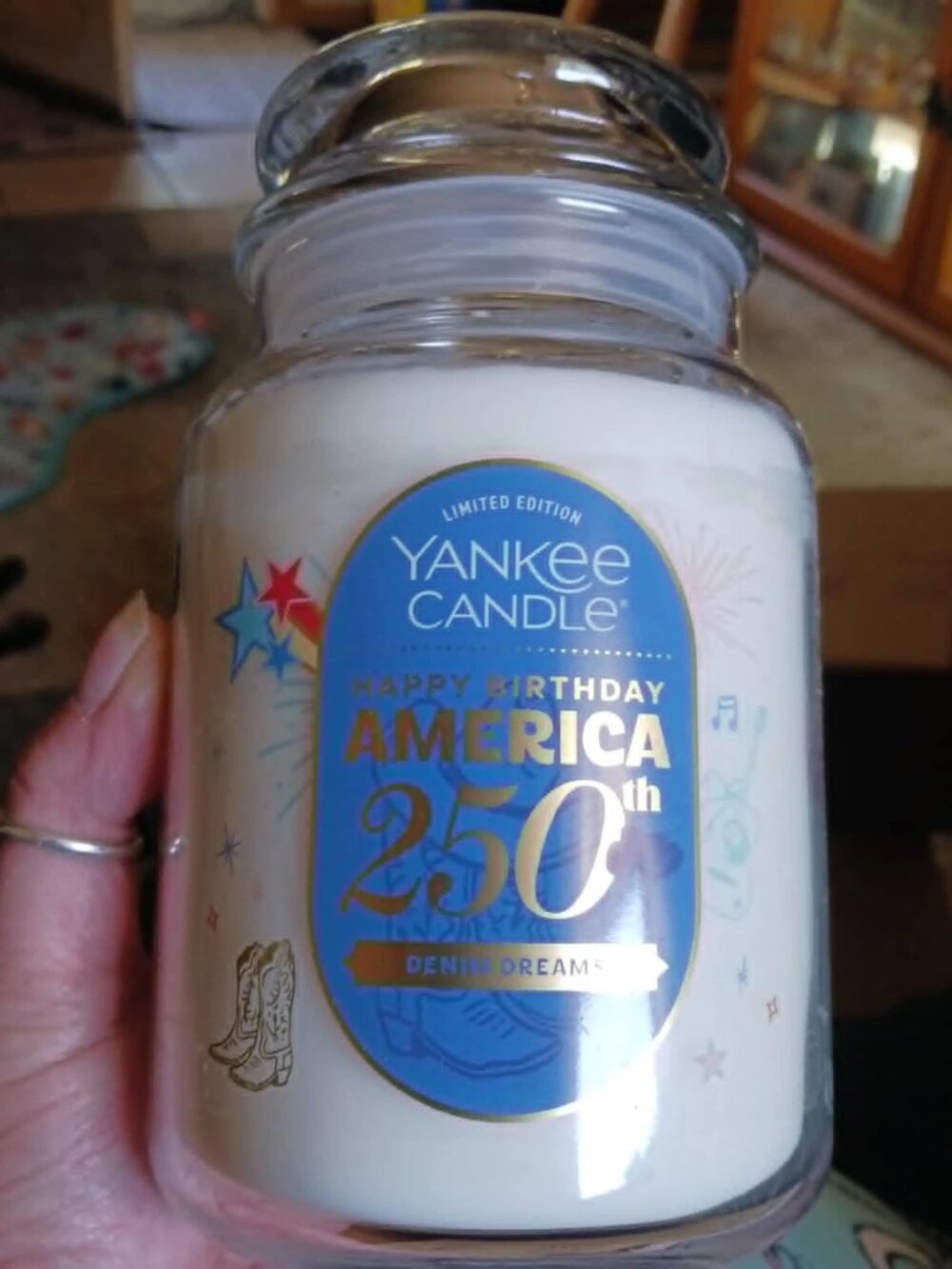 YANKEE CANDLE Denim Dreams HAPPY BIRTHDAY AMERICA 250TH 22oz Jar Candle